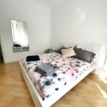 Appartamento Ampio E Accogliente Bilocale - Fara 1, Porta Nuova Milano Esterno foto